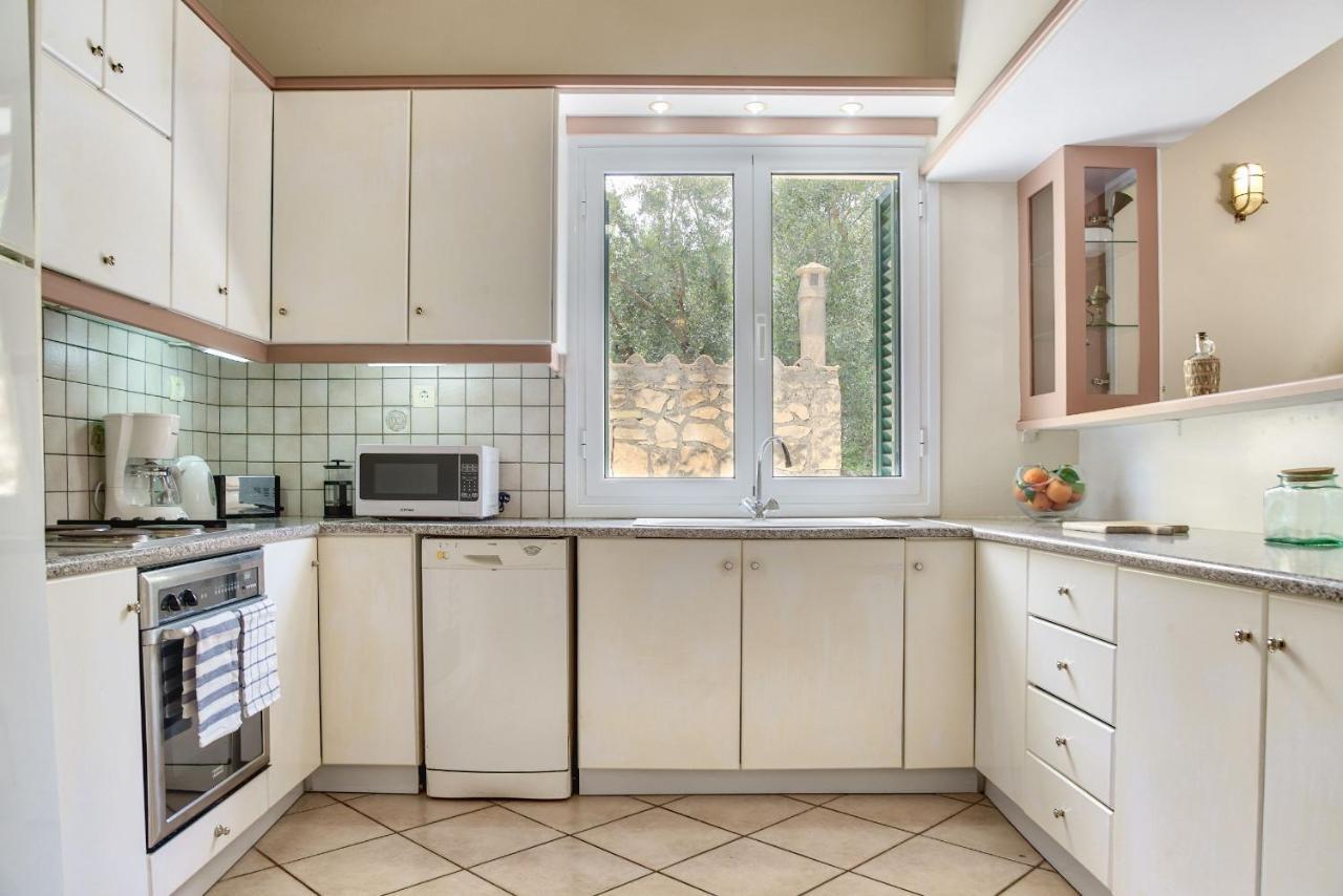 Olivegrove Villa - Nestled In Olive Trees With Private Pool, By Zantewize Tragaki Luaran gambar